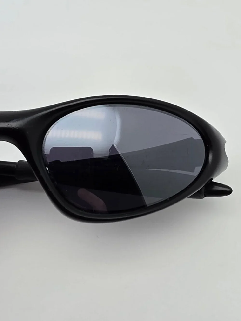 Oakley 04-081 Minute Gen 2.0 Black Frame Black Iridium Lens Sunglasses 54-16-133